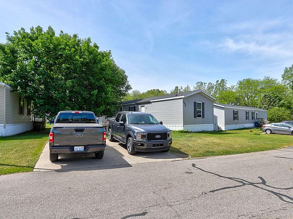 2nd image of 12935 Barry Ln