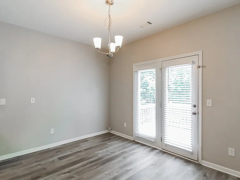 207 Shaker Hollow Dr — Photo 7