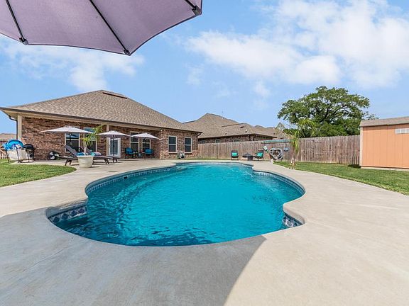 3rd image of 130 Raven Cliff Ln