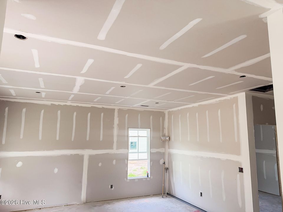2nd image of 4268 Ellis Avenue