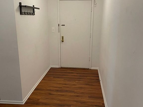 2nd image of 224 S Oak Park Ave APT 2C
