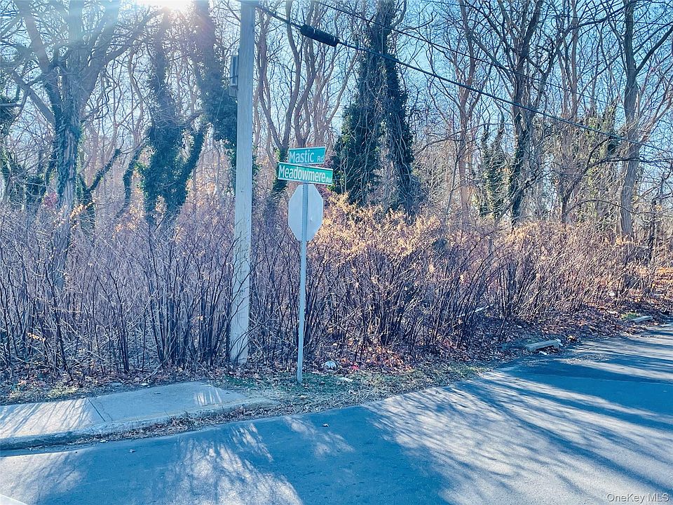 1st image of VL Meadowmere Avenue