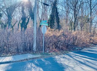 VL Meadowmere Avenue, Mastic, NY 11950