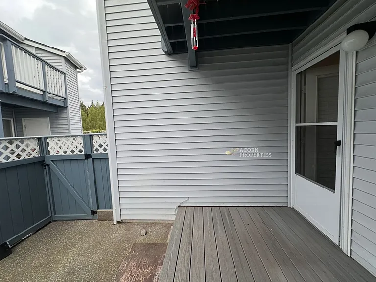 730 SE 8th Ave #F102 — Photo 35