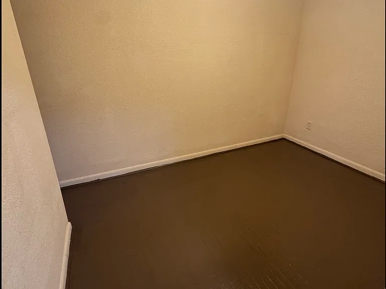 278 E Montana St — Photo 4