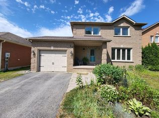 20 Brown St, Barrie, ON L4N 7V8