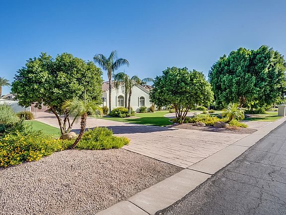 3rd image of 3662 E Campbell Ct
