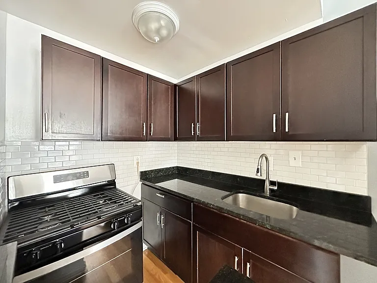 5670 N Ridge Ave #S2 — Photo 4