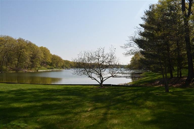 2nd image of 401 Bauman Rd #S1