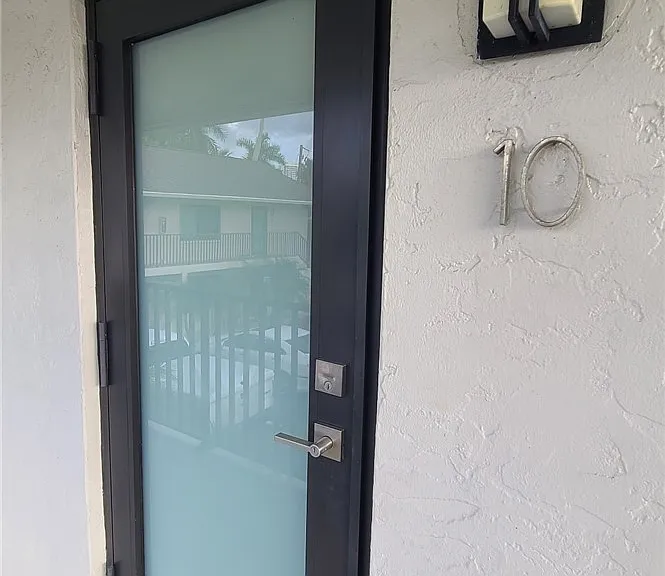 2610 Providence St #10 — Photo 1