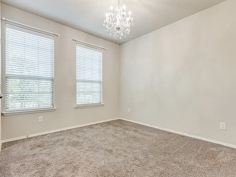 1900 Outpost Creek Ln — Photo 4