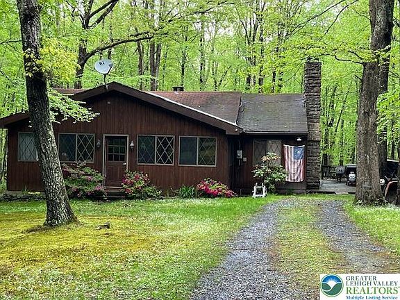 2nd image of 119 Little Mud Pond Rd