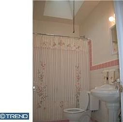 2nd image of 929 N 66th St