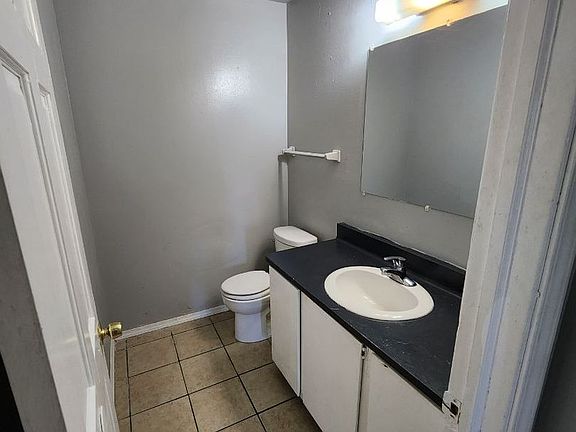 4th image of 10405-10407 W Daphne St #10405