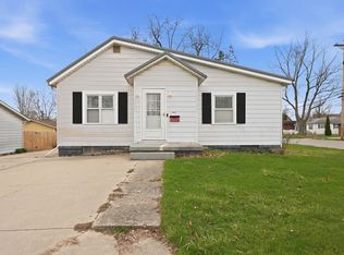 615 N Whitley St, Columbia City, IN 46725