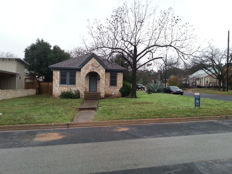 1st image of 715 W Johanna St