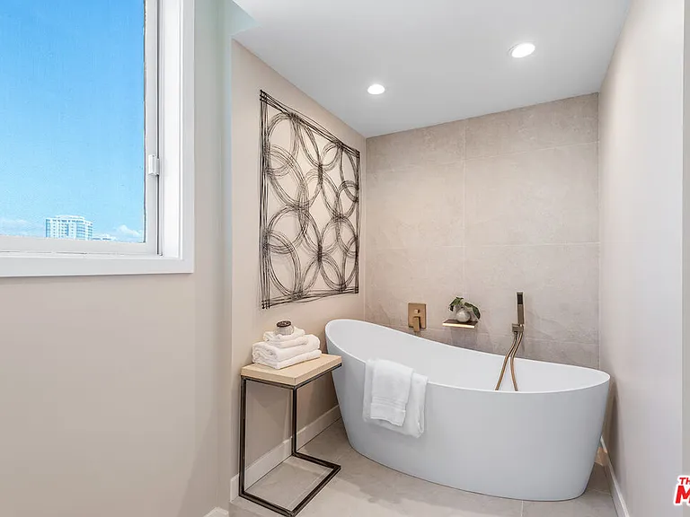 10550 Wilshire Blvd #1204 — Photo 19