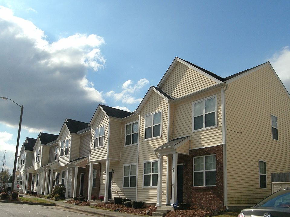 2nd image of 1409 Oxleymare Dr