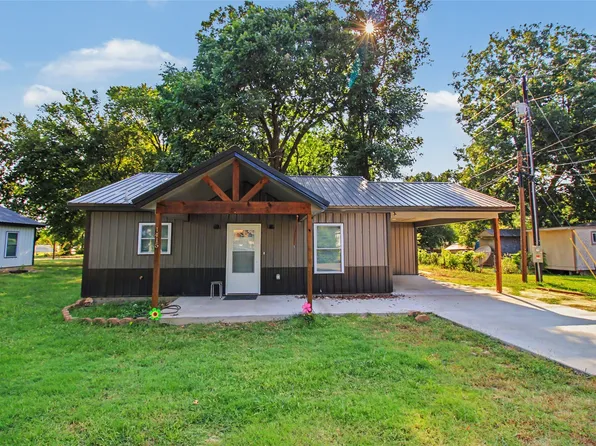 1415 S Locust Ave, Westville, OK 74965