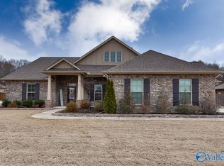 211 Caudle Dr, Madison, AL 35756
