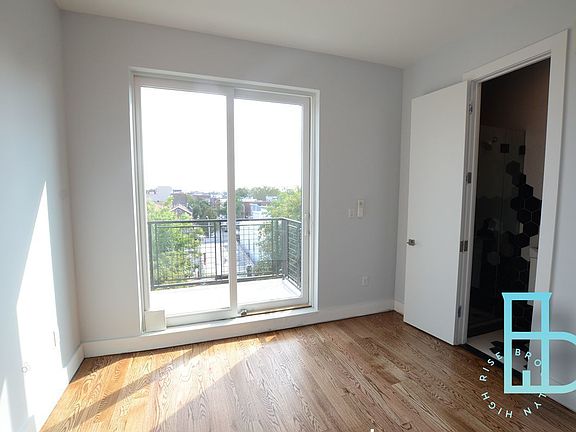 2nd image of 2734 Snyder Ave