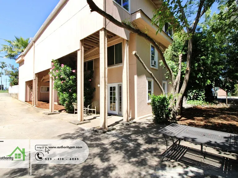 2391 Placer St #A — Photo 6
