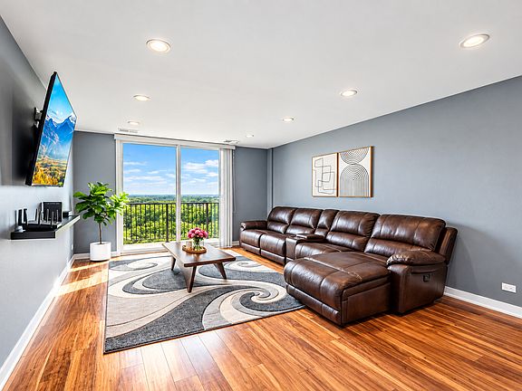 4th image of 190 S Wood Dale Rd APT 1105