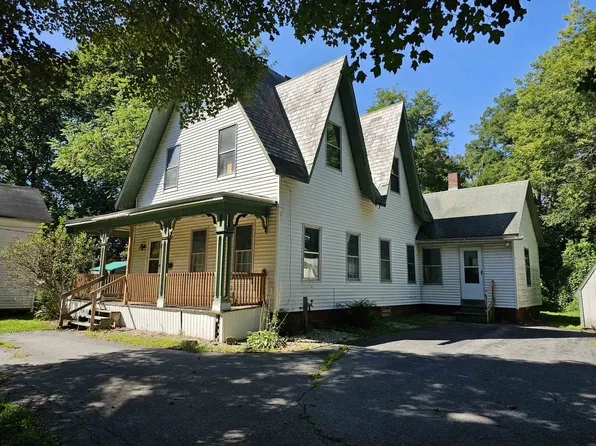 14 Cherry Hill Street, Rockingham, VT 05101