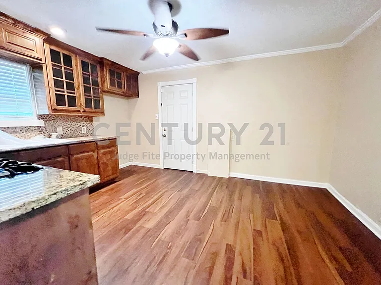4236 Comanche St — Photo 7