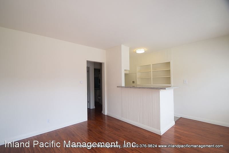 1st image of 124 10th St #918