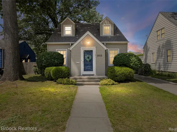 903 Oakridge Ave, Royal Oak, MI 48067