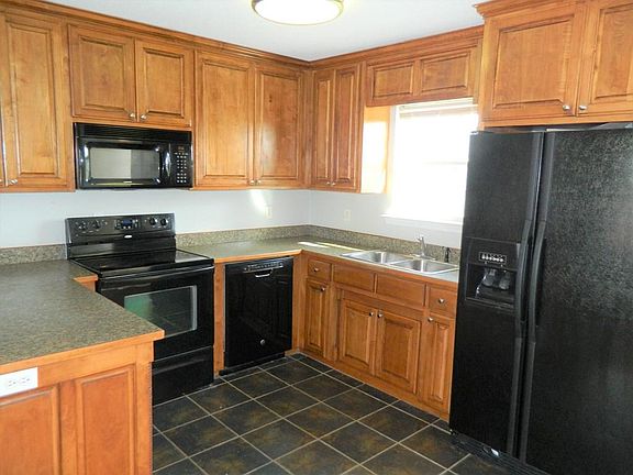 3rd image of 5080 Branch Point Dr