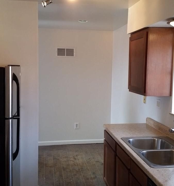1st image of 3819 Marine Ave #2F