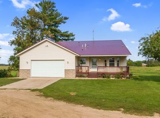 10825 Fairway Rd SW, Pine City, MN 55063