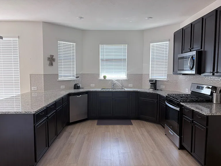 4841 Sun Falls Dr — Photo 36