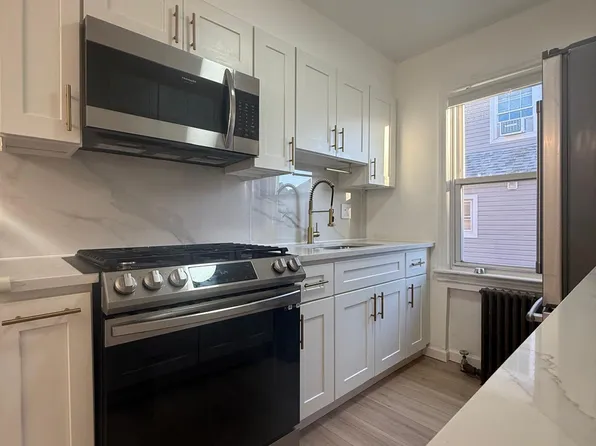 30 Kelly Parkway image 5 of 21