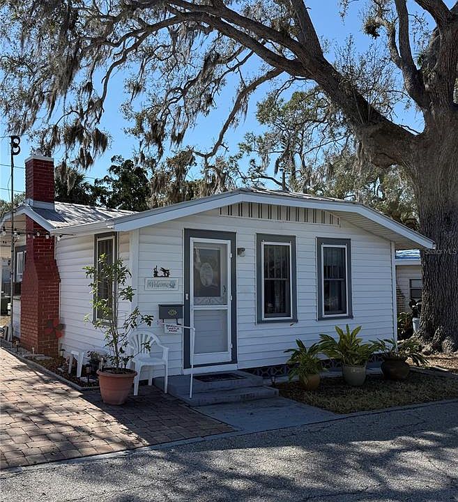 1st image of 9 PONCE DE LEON STREET