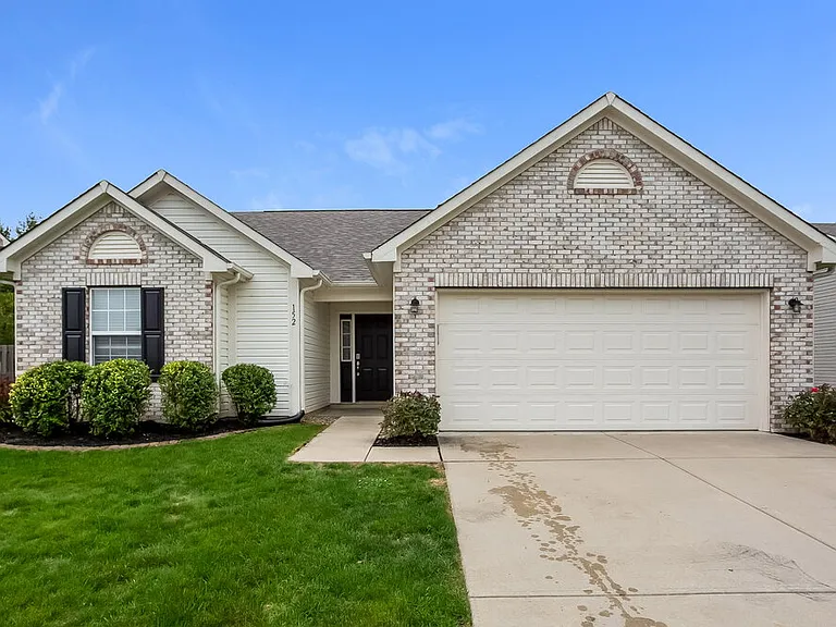 152 Heartwood Hl — Photo 1