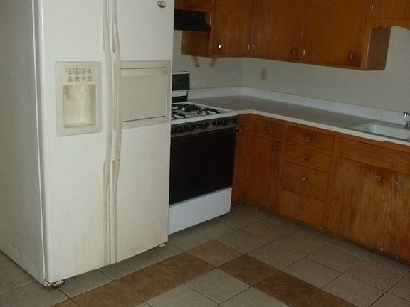 3rd image of 7066 N 43rd St APT 6