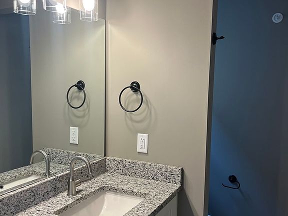 5th image of 570 Traditions Blvd #402
