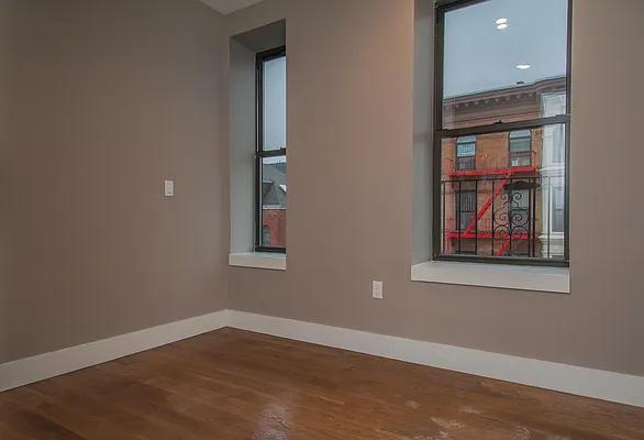 Rented by Nooklyn NYC LLC | media 28