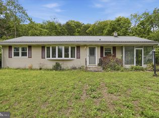 1076 Frankfort Hwy, Ridgeley, WV 26753