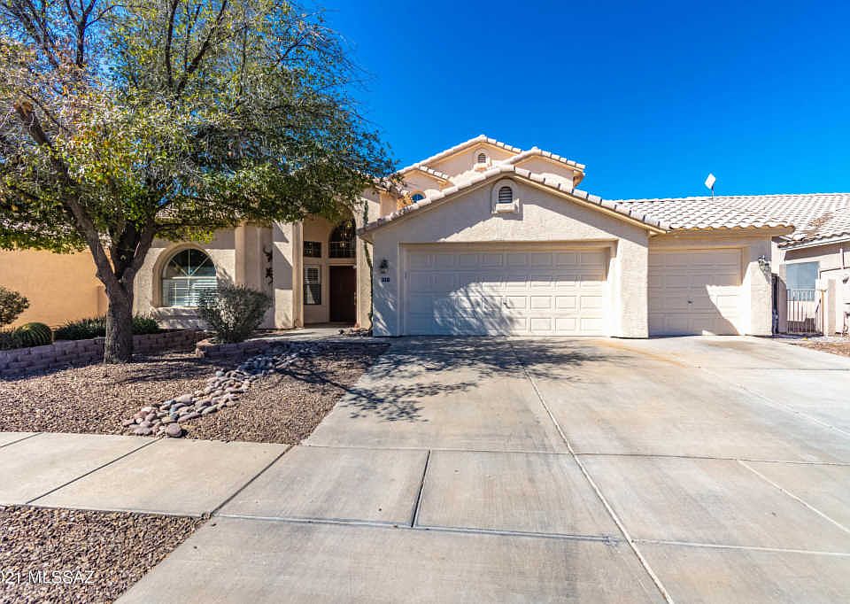 1st image of 8371 N Mammoth Dr