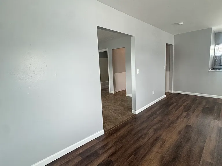 112 S Virginia St #A — Photo 6