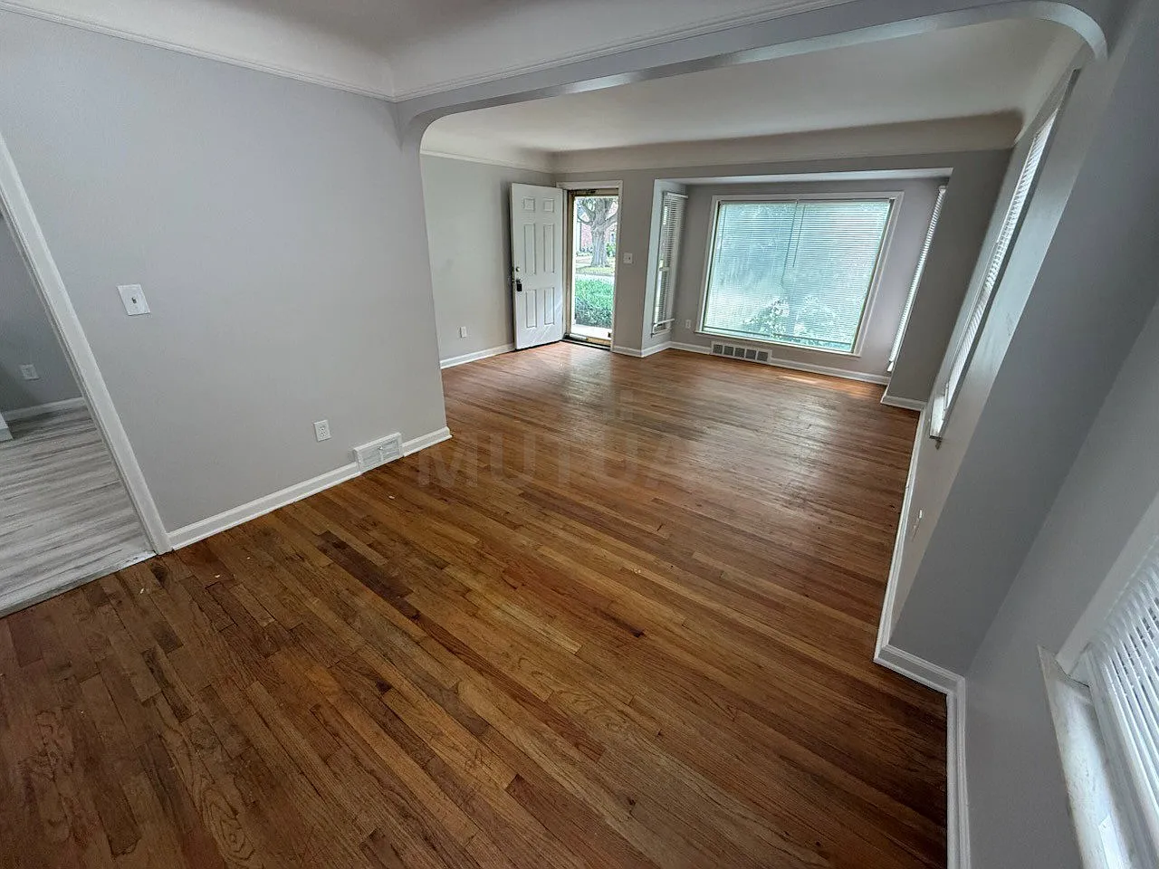 3 bed, 1.5 bath, 1099 sqft, $1,795 — Photo 3