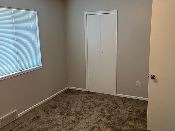 3rd image of 9738 Hadley Dr #1
