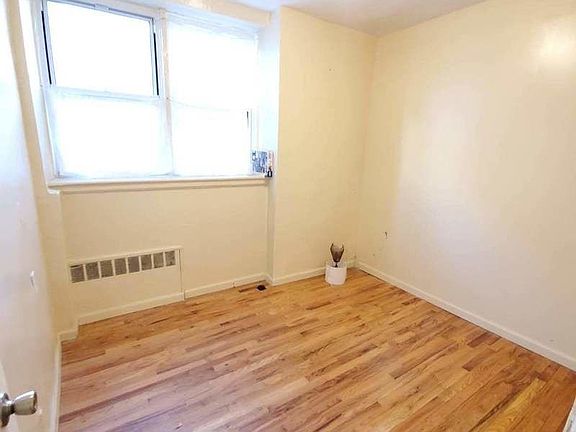 5th image of 330 E 19th St #1W