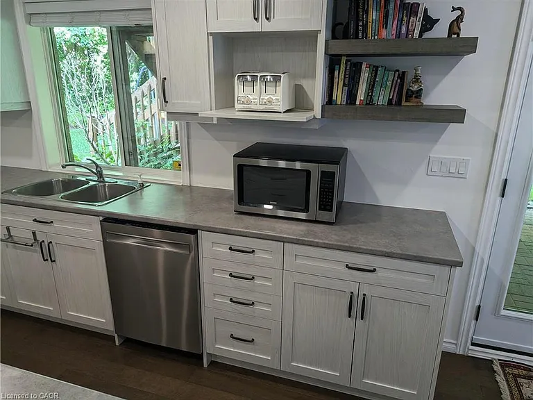 561 Marl Meadow Cres #LOWER — Photo 5