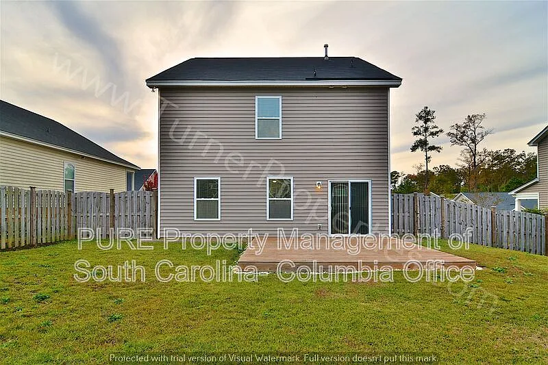 3 bed, 2.5 bath, 1909 sqft, $1,925 — Photo 2