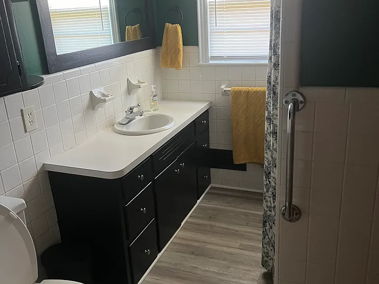 145 Woodland Dr SW — Photo 8